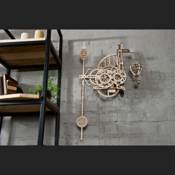 Aero Clock. Zegar ścienny z wahadłem - UGEARS